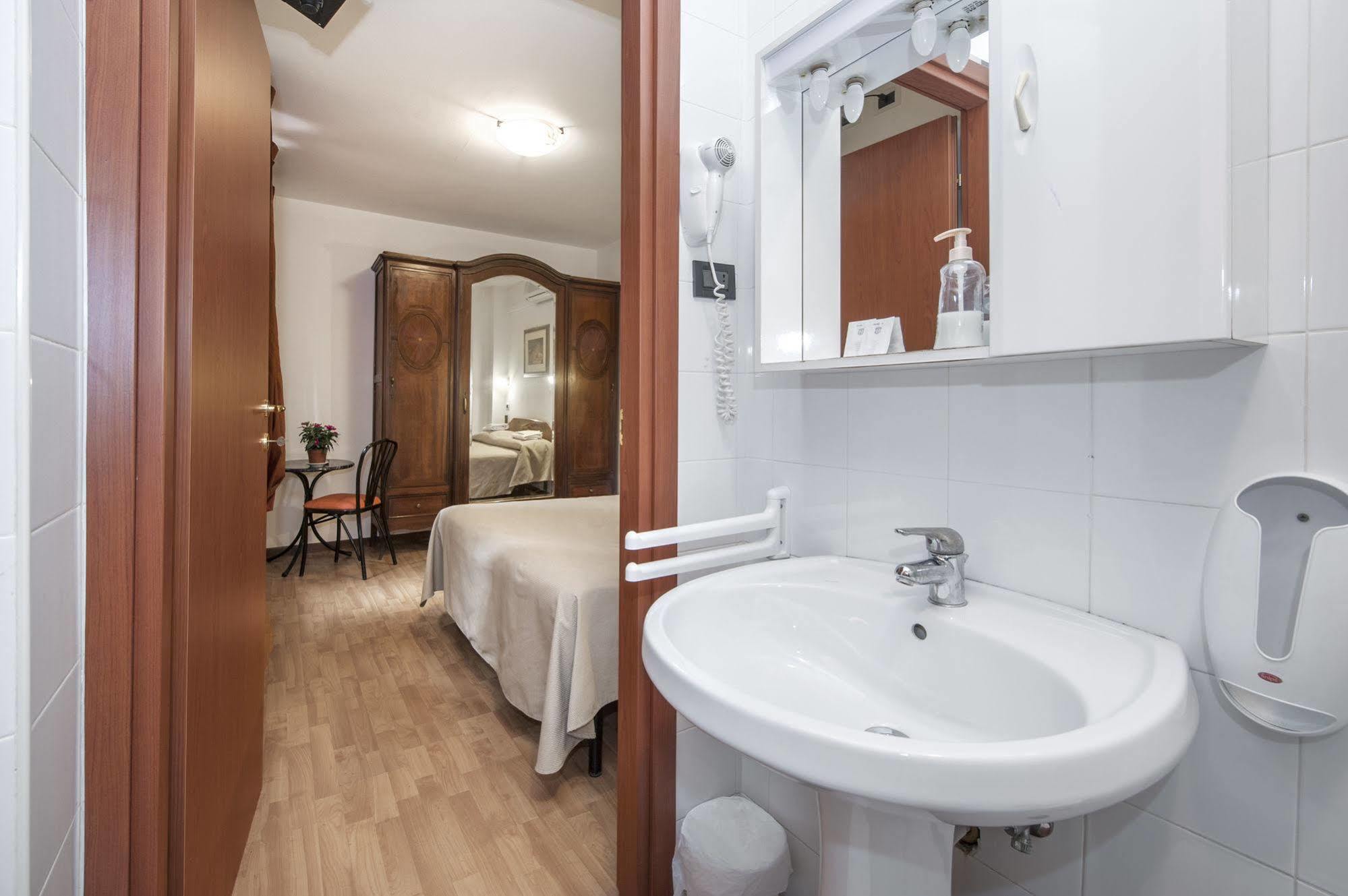 Hotel Il Castelletto Rome Exterior photo